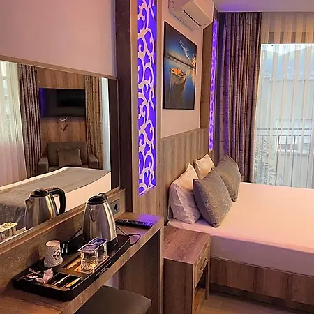 Hotel Castle Light Boutique 3*